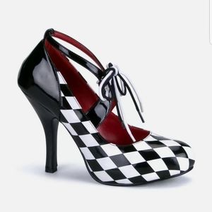 FUNTASMA "HARLEY QUINN" DIAMOND CHECK HEELS SIZE 6